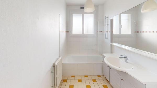 Montpellier (34000) Agréable appartement FF4 partiellement meublé