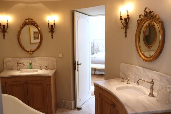 Vente Château Lorgues 15 Pièces 900 m²