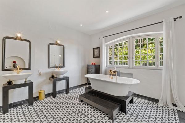 Vente Maison de maître Biot 10 Pièces 400 m²