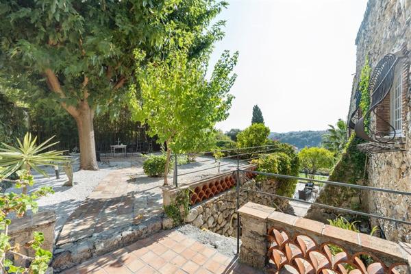 Vente Maison de maître Biot 10 Pièces 400 m²