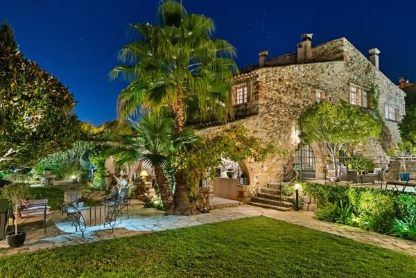 Vente Maison de maître Biot 10 Pièces 400 m²