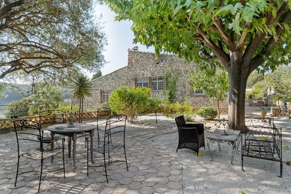 Vente Maison de maître Biot 10 Pièces 400 m²
