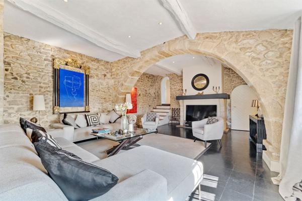 Vente Maison de maître Biot 10 Pièces 400 m²