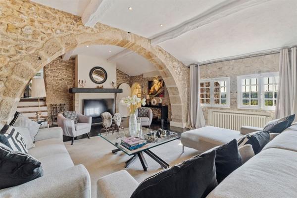 Vente Maison de maître Biot 10 Pièces 400 m²