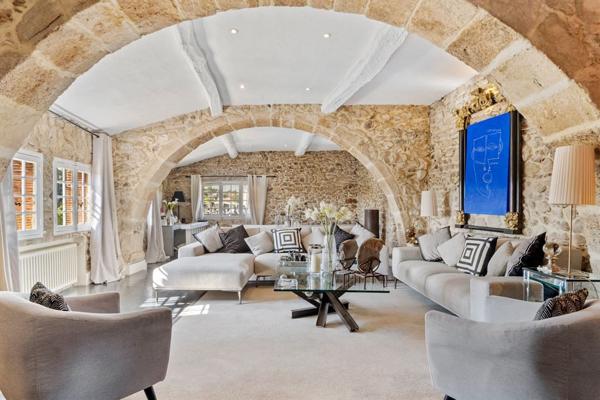 Vente Maison de maître Biot 10 Pièces 400 m²