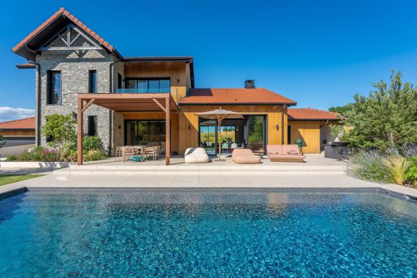 Vente Maison de luxe Viry 8 Pièces 253 m²