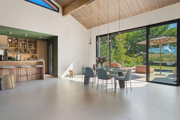 Vente Maison de luxe Viry 8 Pièces 253 m²
