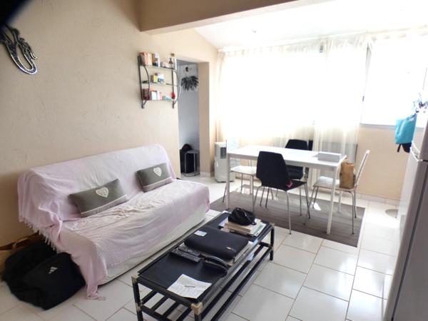 Môle. Appartement 2 pièces