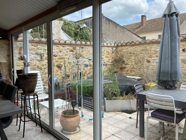 Immeuble à Prayssac 2 appartements loués avec terrasses