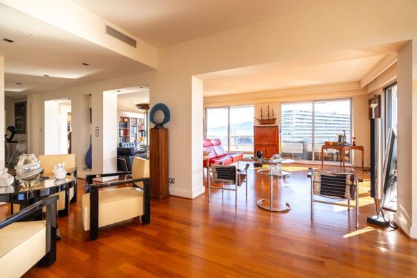 Vente Appartement de luxe Marseille 8 7 Pièces 230 m²