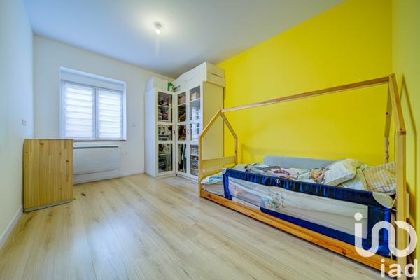 Appartement 5 pièces de 101 m² à Florange (57190)