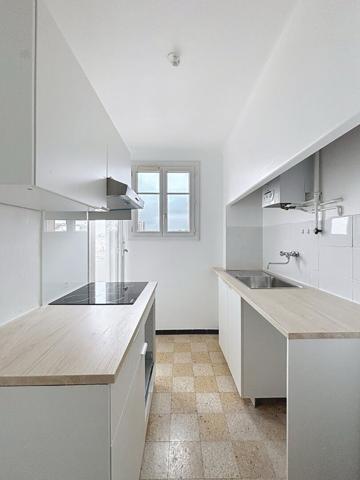 Appartement type 3 - 57.28 m² au dernier étage avec vue dégagée, parking, cave, ascenseur, traversant 13011