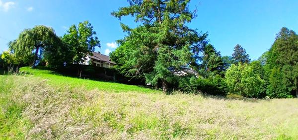 Attignat-Oncin (73610) Maison familiale 5 chambres 180m² avec 2500 m² de terrain vue lac d'Aiguebelette