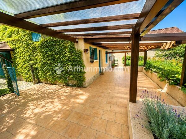 Vente                                                      Maison
                        
                     4 pièces                      101 m2                     à Neuvic