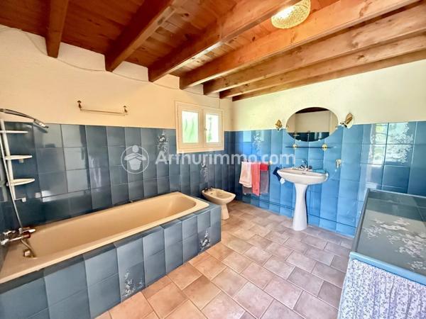 Vente                                                      Maison
                        
                     4 pièces                      101 m2                     à Neuvic