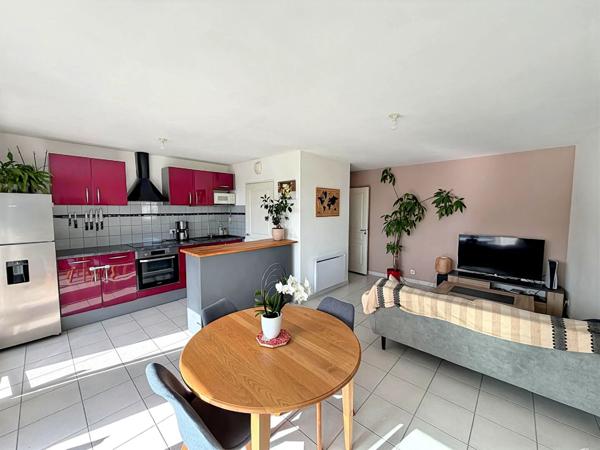 Orvault Bignon - Bel appartement 2 chambres avec Box et parking
