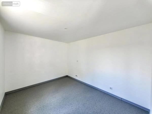 Location - Appartement Saint-Chély-d'Apcher 48200 75 m 2 75 m 2