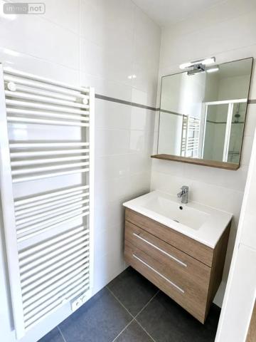 Location - Appartement Saint-Chély-d'Apcher 48200 75 m 2 75 m 2
