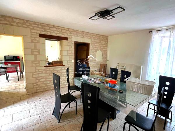 Bien situé dans un hameau, avec une vue imprenable