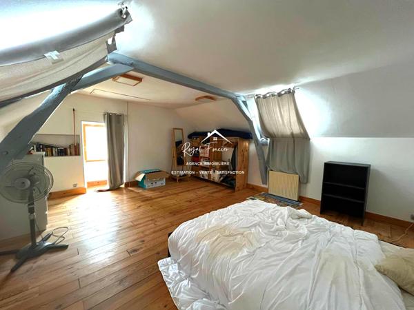 Bien situé dans un hameau, avec une vue imprenable