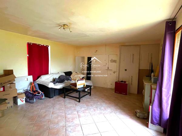 Bien situé dans un hameau, avec une vue imprenable