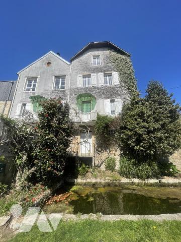 LE BONO - Emplacement exceptionnel, appartement en duplex avec vue sur le port du Bono.