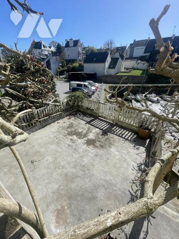 LE BONO - Emplacement exceptionnel, appartement en duplex avec vue sur le port du Bono.