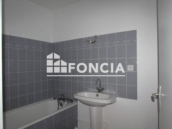 Location Maison 5 pièces 100.5 m² - 60 RUE GUILLAUME APPOLINAIRE Crolles 38920