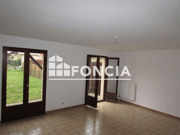 Location Maison 5 pièces 100.5 m² - 60 RUE GUILLAUME APPOLINAIRE Crolles 38920