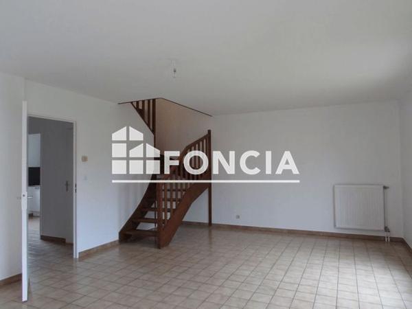 Location Maison 5 pièces 100.5 m² - 60 RUE GUILLAUME APPOLINAIRE Crolles 38920