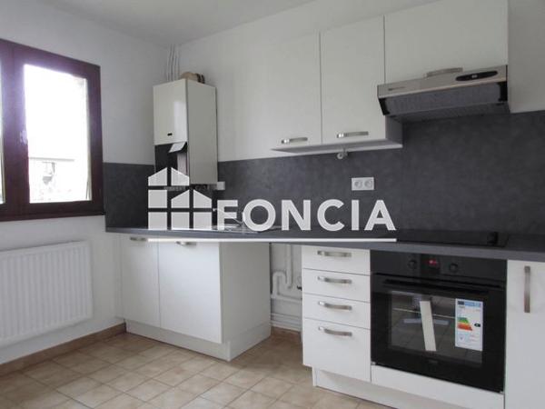 Location Maison 5 pièces 100.5 m² - 60 RUE GUILLAUME APPOLINAIRE Crolles 38920