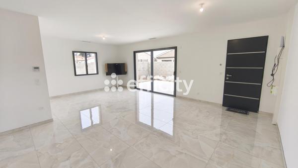 Maison
         4 pièces
        - 95 m²