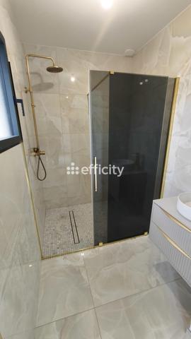 Maison
         4 pièces
        - 95 m²