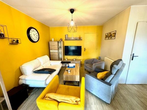 Maison en pierres + dépendance