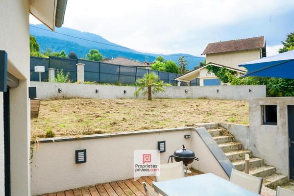 Saint Martin d'Uriage (38410) -Maison entièrement rénovée - 3 pièces - Terrain plat -