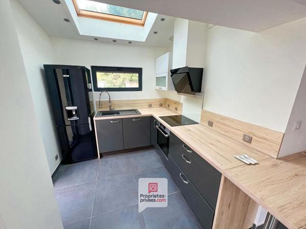 Saint Martin d'Uriage (38410) -Maison entièrement rénovée - 3 pièces - Terrain plat -