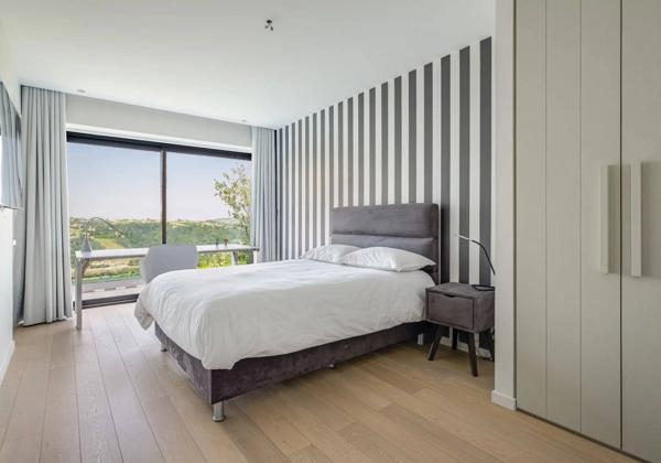 Villa contemporaine avec vue exceptionnelle