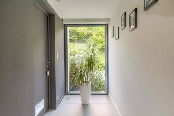 Villa contemporaine avec vue exceptionnelle