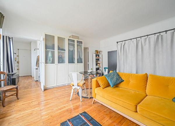 Appartement à vendre    2 pièces • 42,03 m2 Paris 15