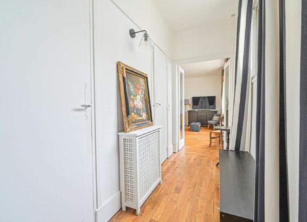 Appartement à vendre    2 pièces • 42,03 m2 Paris 15