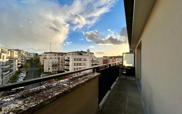 Appartement à vendre    2 pièces • 34,19 m2 Corbeil-Essonnes