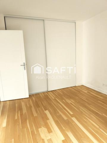 Appartement T3 de 66 M2 en angle avec terrasse  + Garage de 25 M2 inclus -