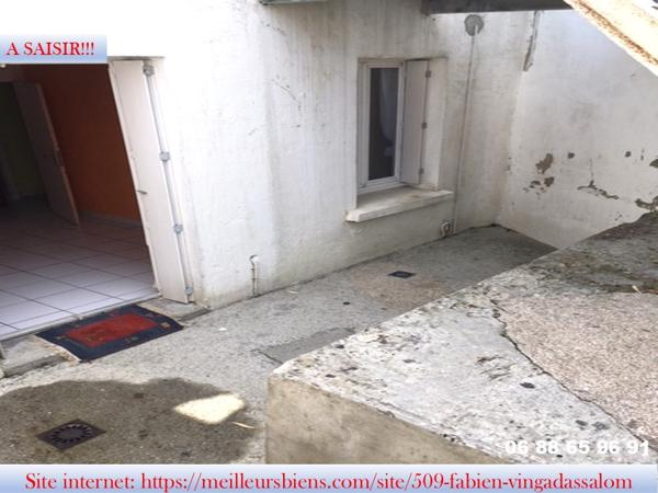 Immeuble en pierre de taille a rentabilité!