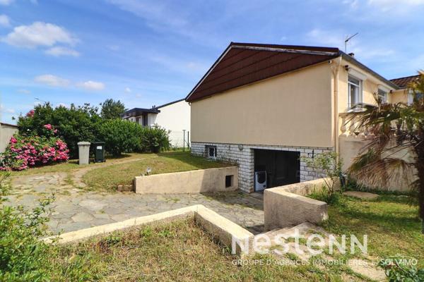 Saint-Priest Manissieux Maison 5 pièces 166m2, terrasse, double garage, terrain 730m2 plat et piscinable.