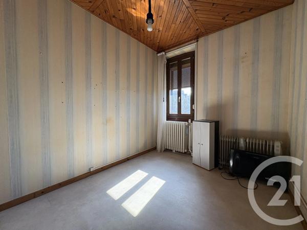 Appartement F4 à vendre  4 pièces - 69 m 2   ST DIE DES VOSGES  - 88