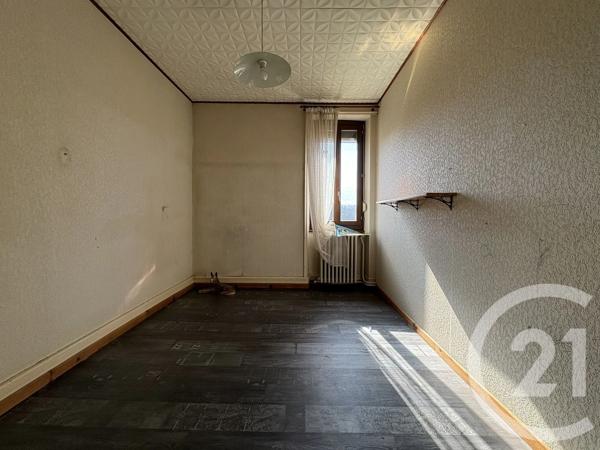 Appartement F4 à vendre  4 pièces - 69 m 2   ST DIE DES VOSGES  - 88