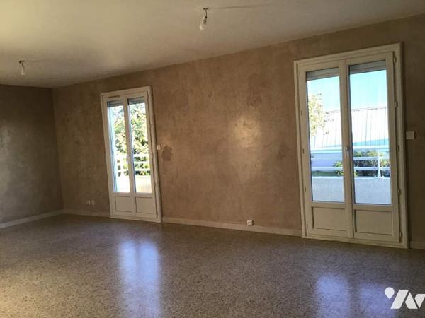 Villa 2 logements Garage Jardin Lotisement Privé