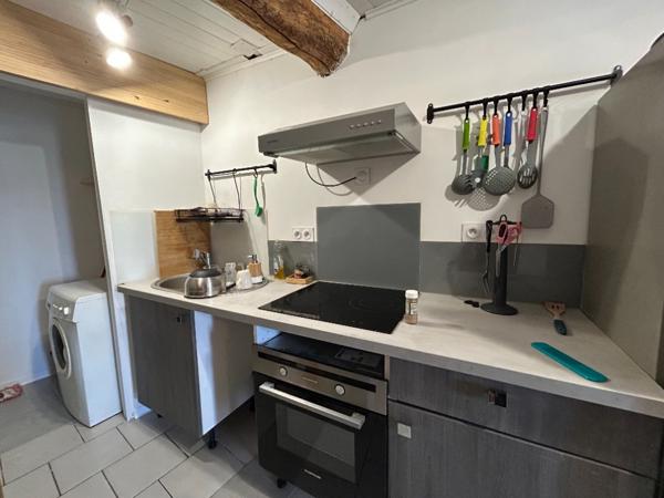 Maison de villageT2 bis meublée Montréal (11290)