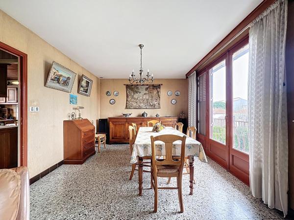 Maison 5 pièces avec garage et jardin