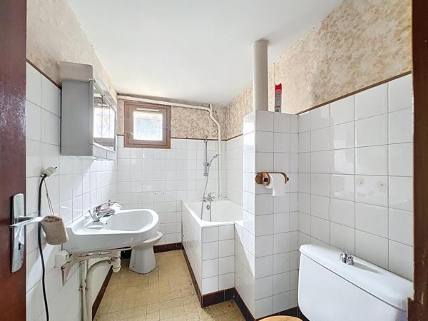 Maison 5 pièces avec garage et jardin